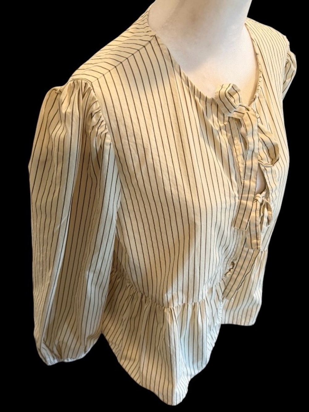 Miou Muse Cream Pinstripe Tie-Front Woven Blouse Top Bubble Long Sleeve Size M - Picture 6 of 10